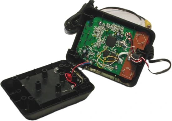 Inside the C64 DTV showing the single-chip design