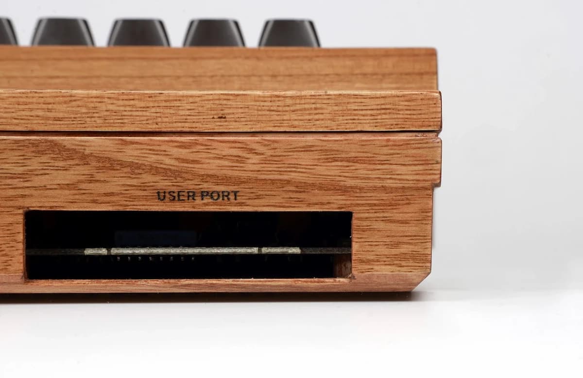 Wooden C64, matching wooden power supply unit